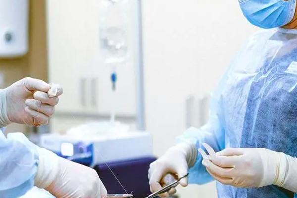 在加拿大如何看病？